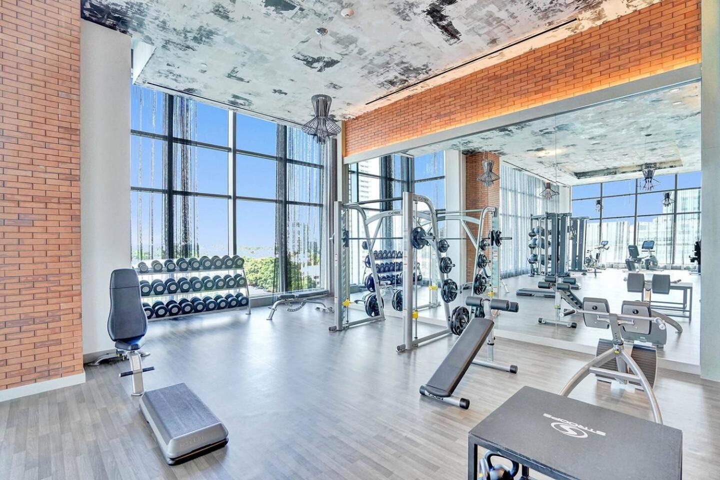 Amazing Apartments At H Beach House Hollywood Exterior foto