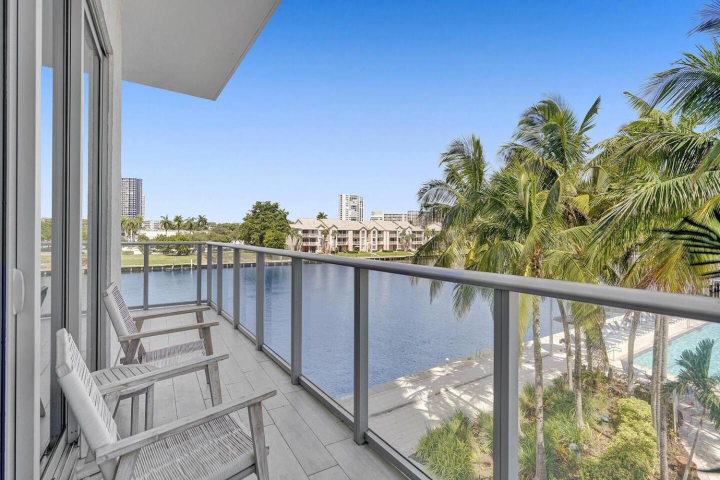 Amazing Apartments At H Beach House Hollywood Exterior foto